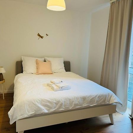 Appartement Calme Et Lumineux De 2,5 Pces Proche Lausanne Ecublens  Eksteriør bilde