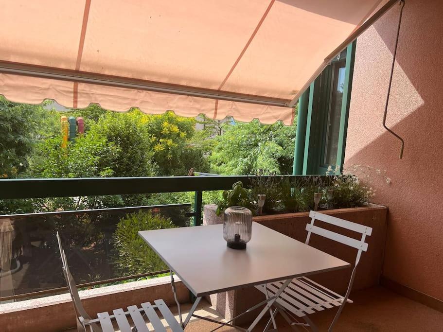 Appartement Calme Et Lumineux De 2,5 Pces Proche Lausanne Ecublens  Eksteriør bilde
